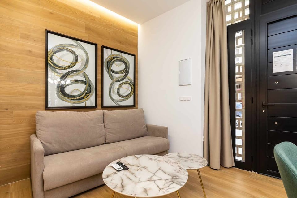 Bed,Living room