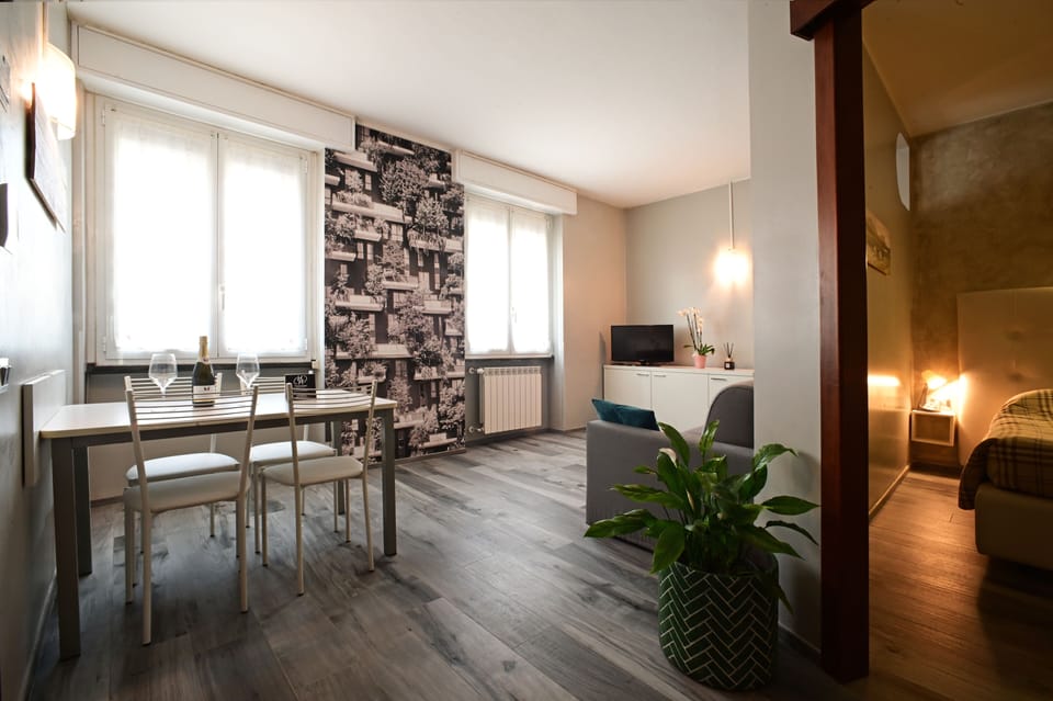 Comfort Apartment | Living area | TV