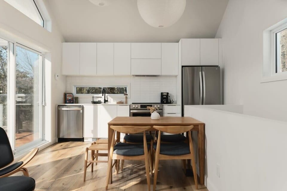 Bright kitchen with a dining area