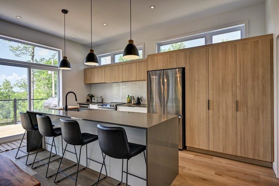 Breakfast bar ideal for morning coffee or quick meals.