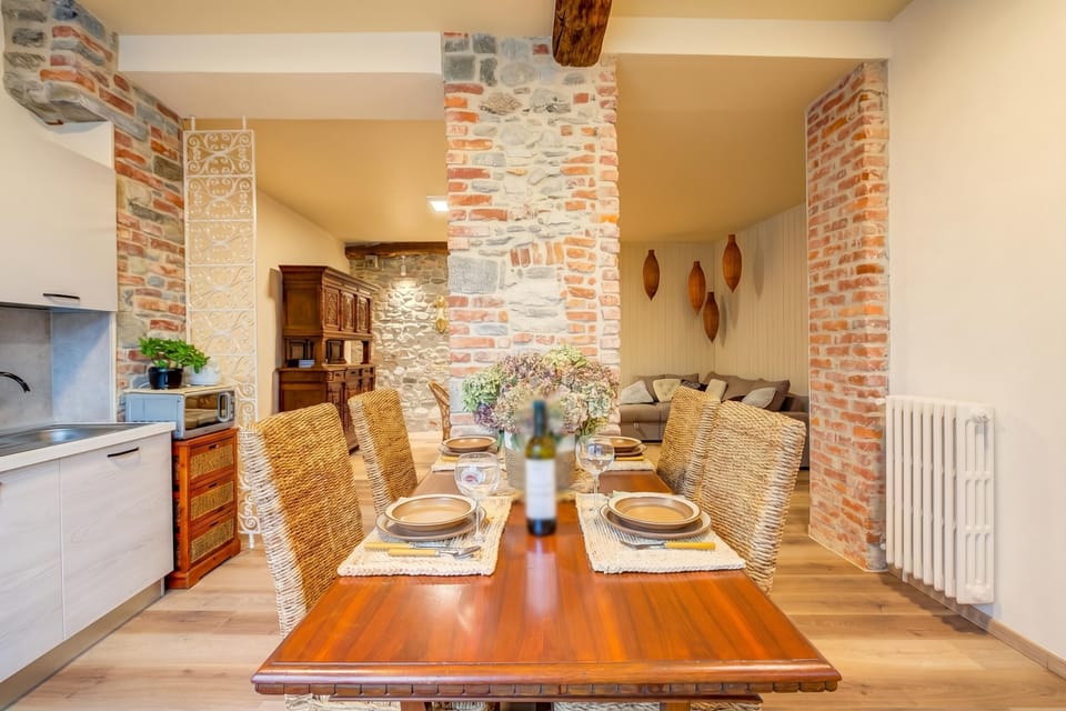Family House, 2 Bedrooms, Balcony (La Valbinella Few Meters From Varese) | Dining