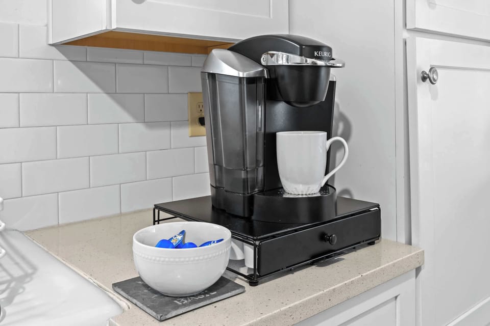 Kitchen: Everything you need to feel right at home, from quick breakfasts to gourmet dinners.