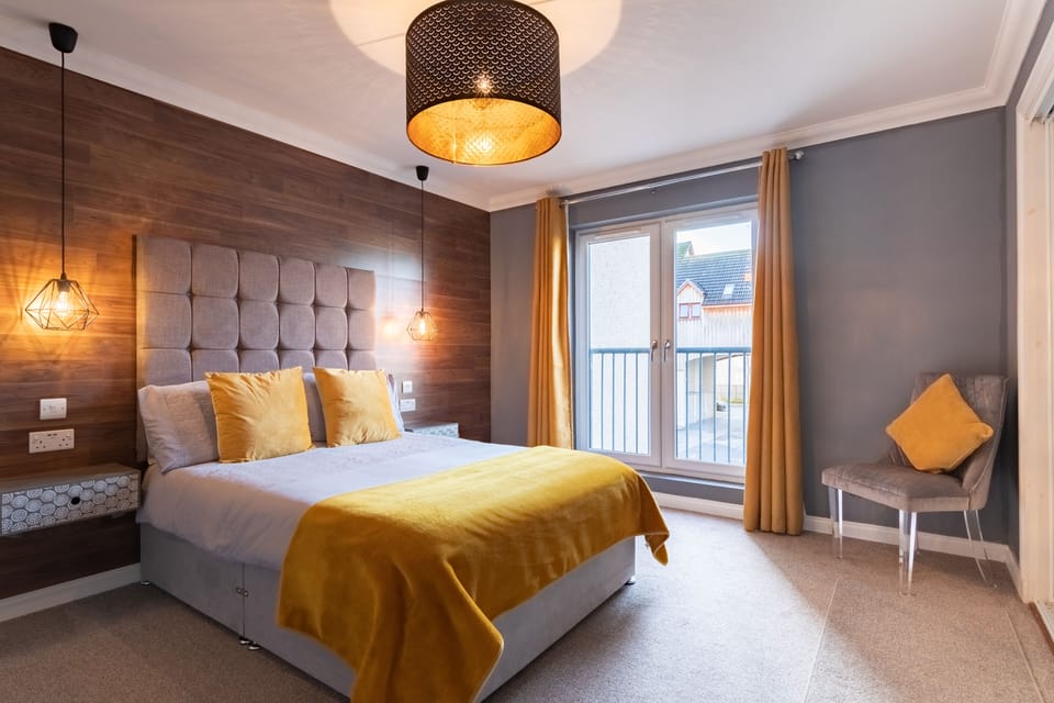 Master Bedroom with Ensuite Bathroom