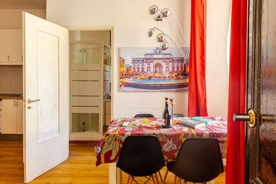 Apartment | Living area | 43-inch flat-screen TV with digital channels, Netflix