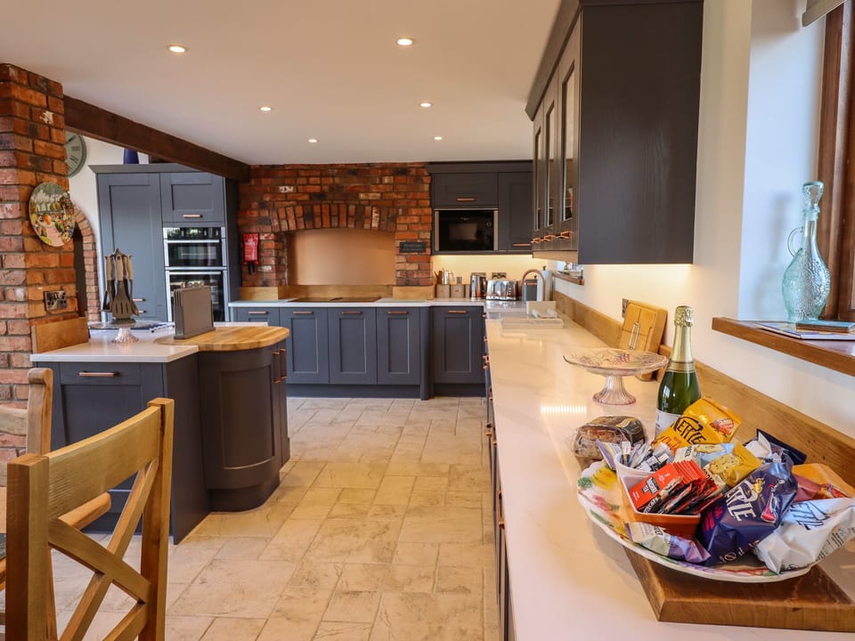 Cottage | Interior