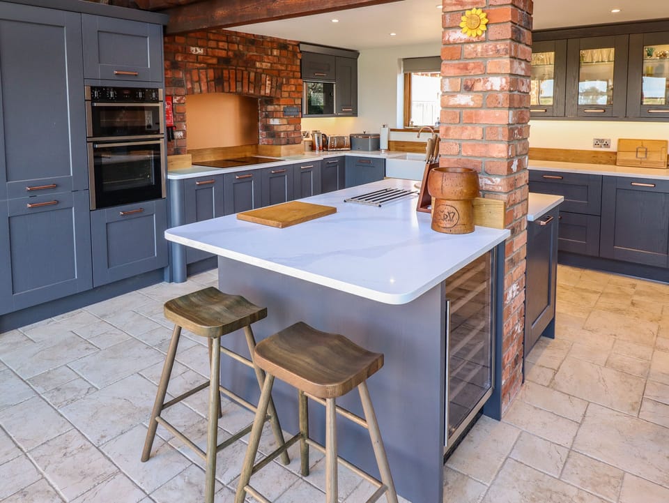 Cottage | Interior