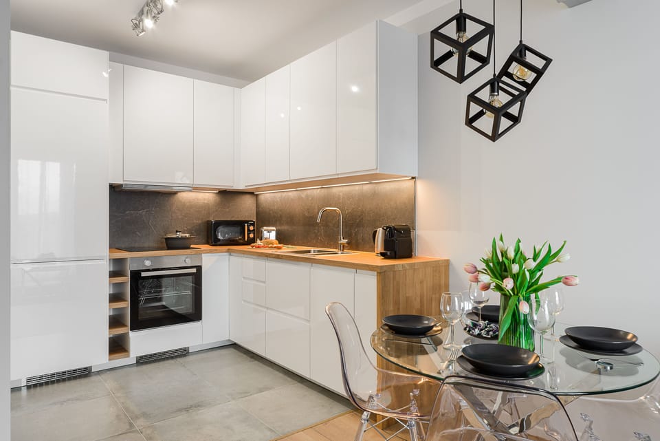 Apartment | Private kitchenette | Full-size fridge, microwave, oven, stovetop