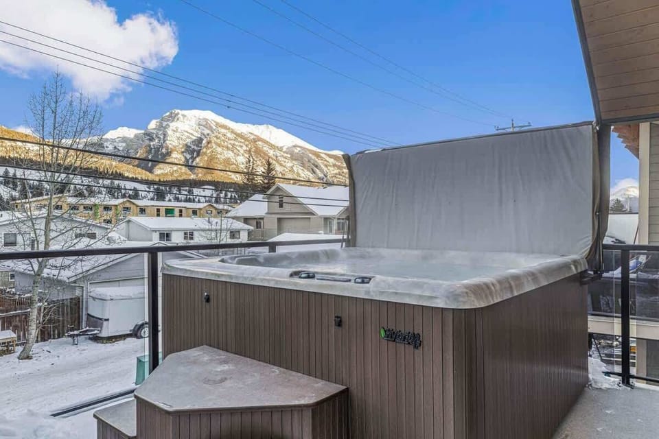 Hot tub With 360° View