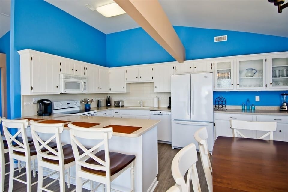 Level One Dining and Kitchen