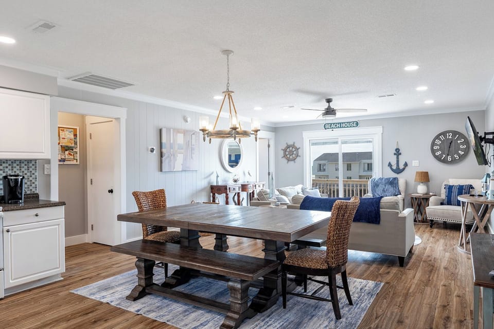 Level One Dining Area
