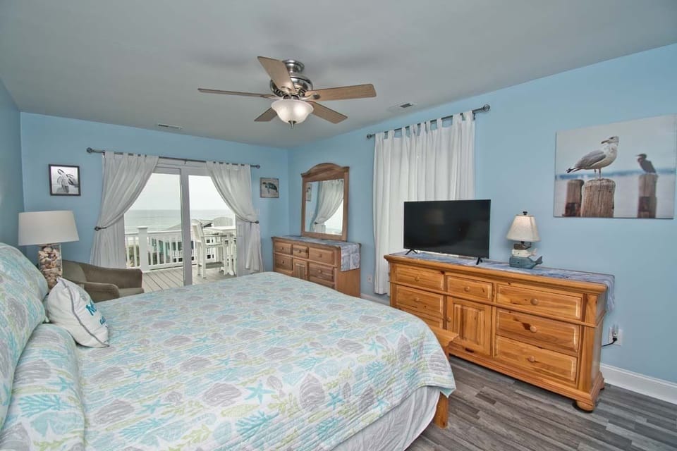 Level Two Bedroom with King