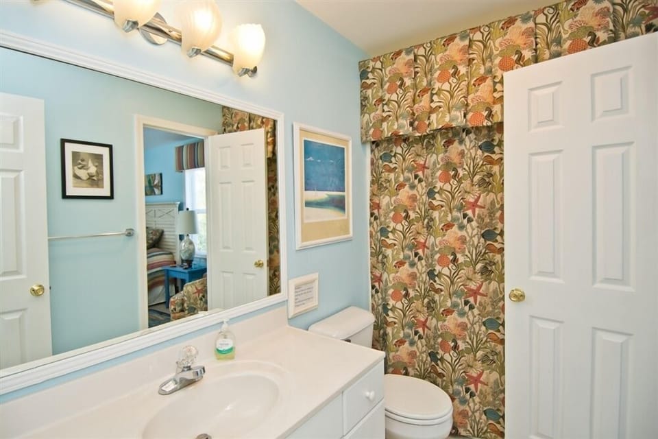 Level One Shared Bath