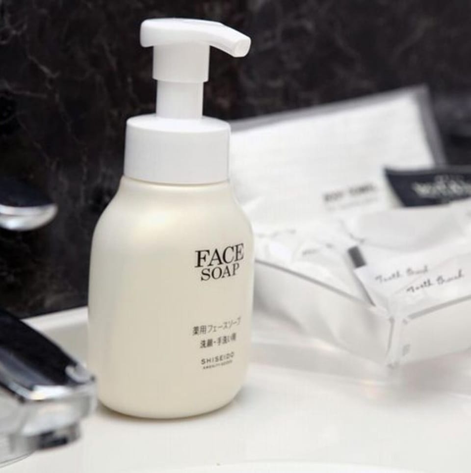 Bathroom amenities