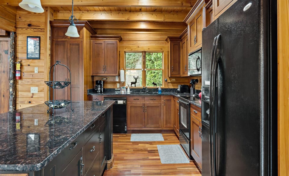 Large open concept kitchen with everything you need