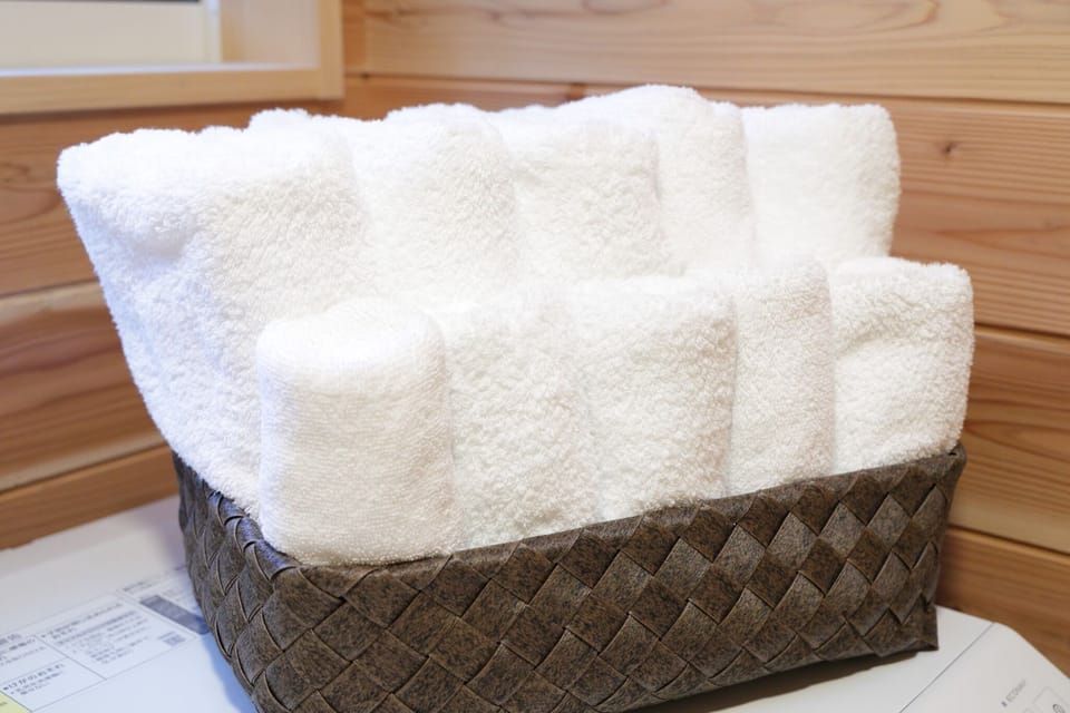 Bathroom amenities