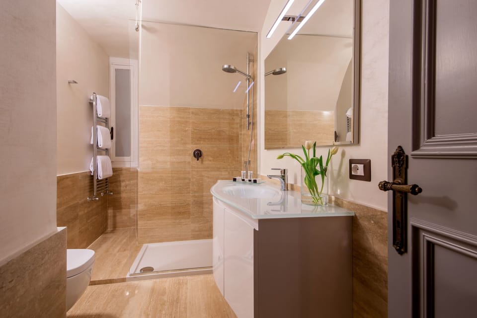 Superior Double Room | Bathroom | Shower, rainfall showerhead, designer toiletries, hair dryer