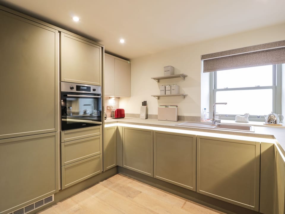 Fridge, dishwasher, electric kettle, toaster