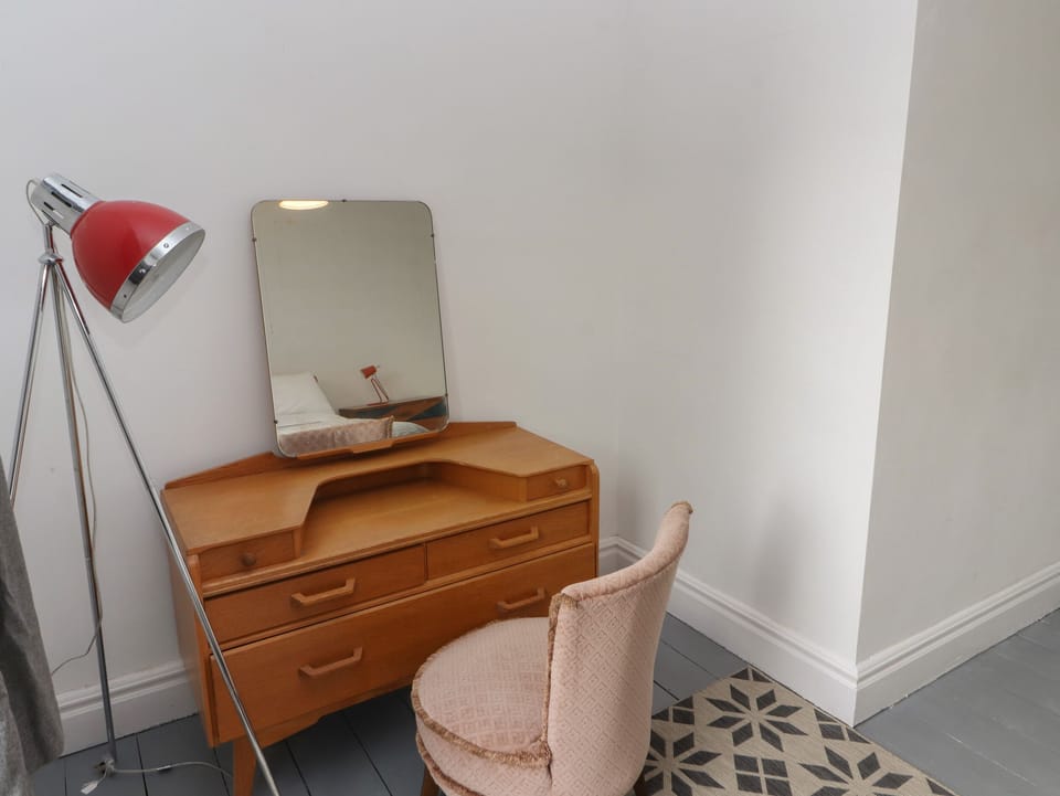 3 bedrooms, individually decorated, individually furnished, free WiFi