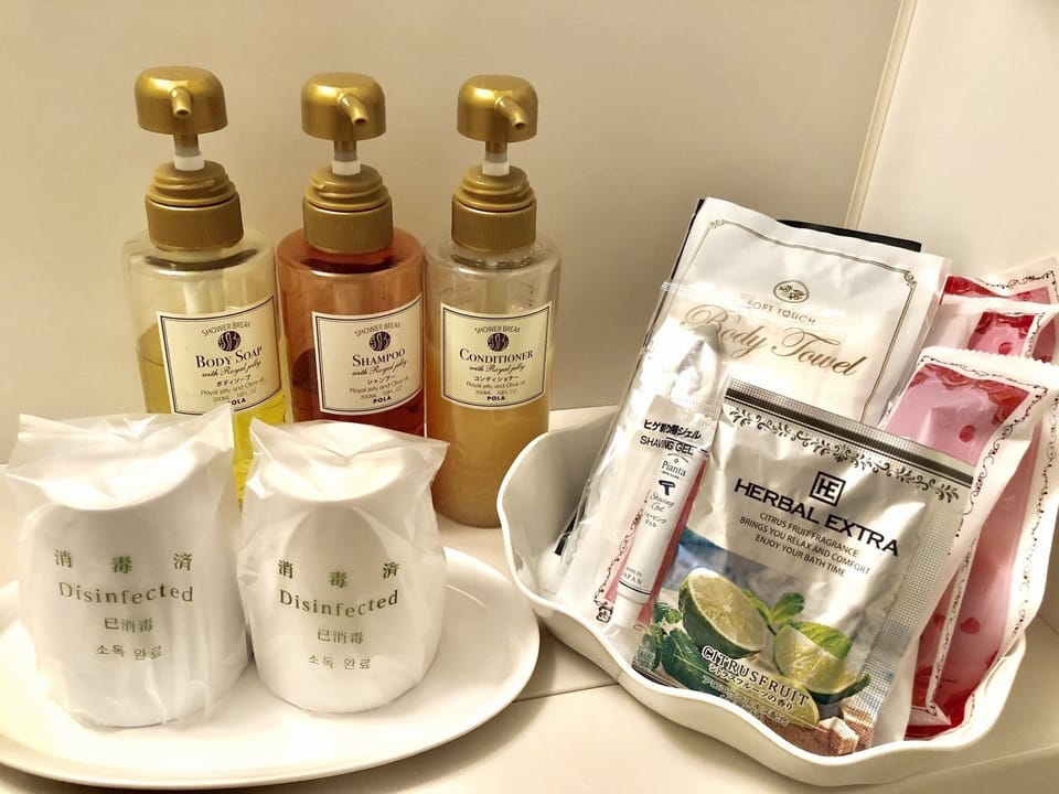 Bathroom amenities