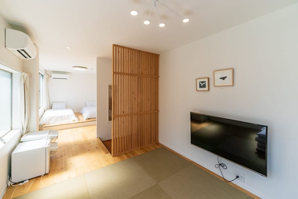Tatami room