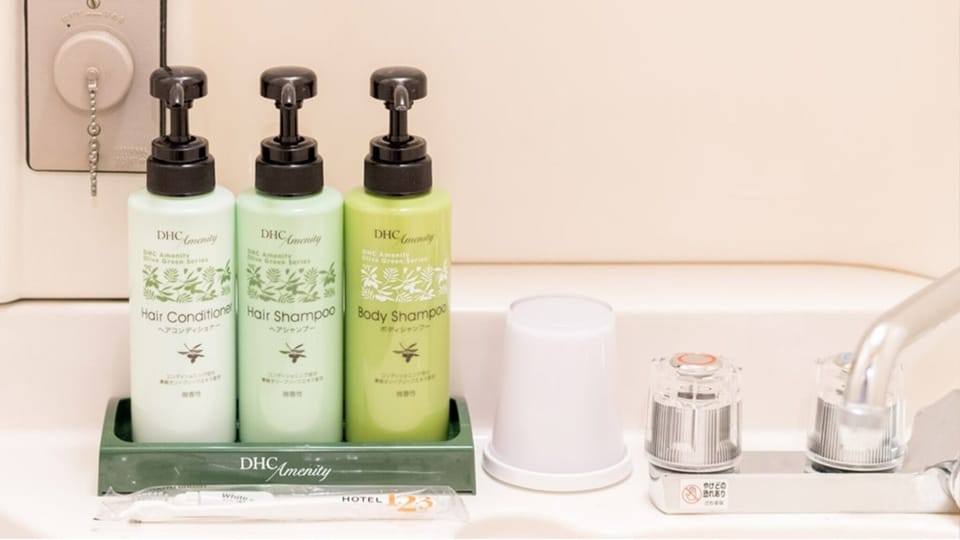 Bathroom amenities