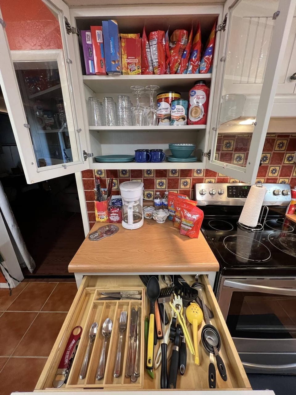 You have full access to the kitchen that starts with this dedicated station.
