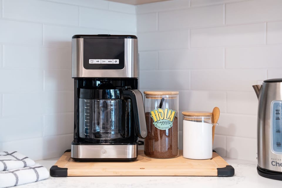 Condo, 2 Bedrooms | Private kitchen | Coffee/tea maker, full-size fridge, microwave, oven