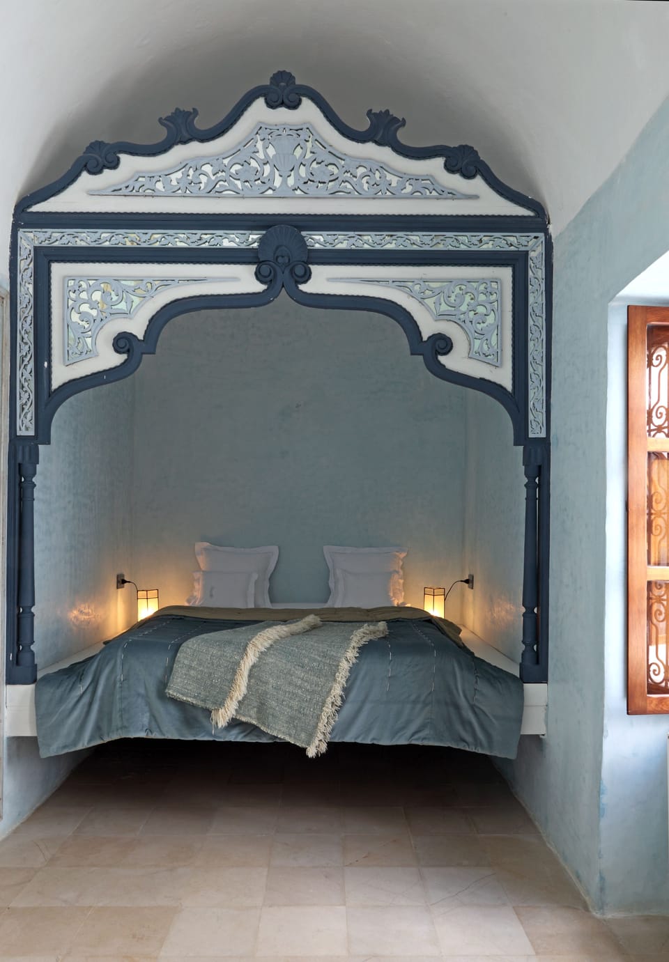 Traditional Suite (Silver) | Premium bedding, in-room safe, soundproofing, iron/ironing board