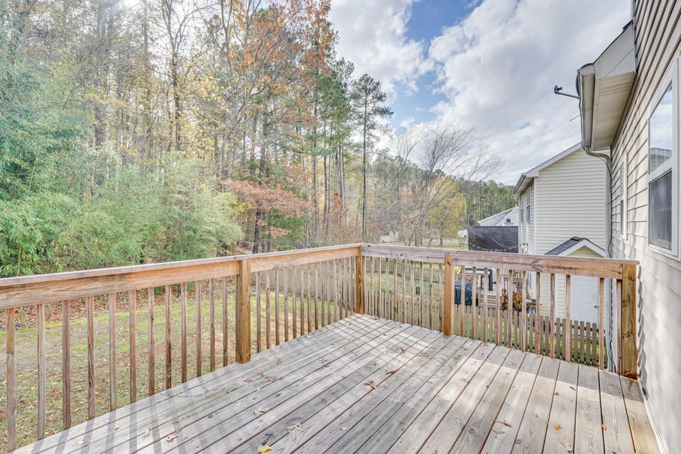 Deck | Spacious Yard