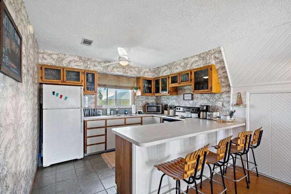 A kitchen perfect for preparing meals for the family!