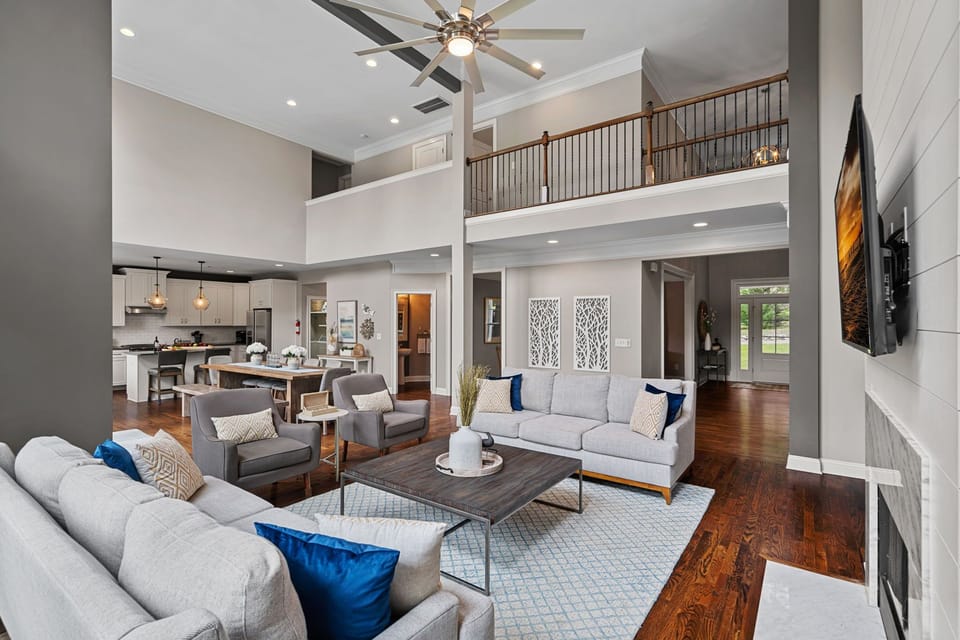 Open concept living, dining and kitchen.