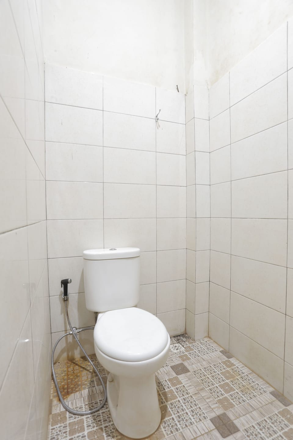 Standard Double Room | Bathroom | Shower, towels, soap