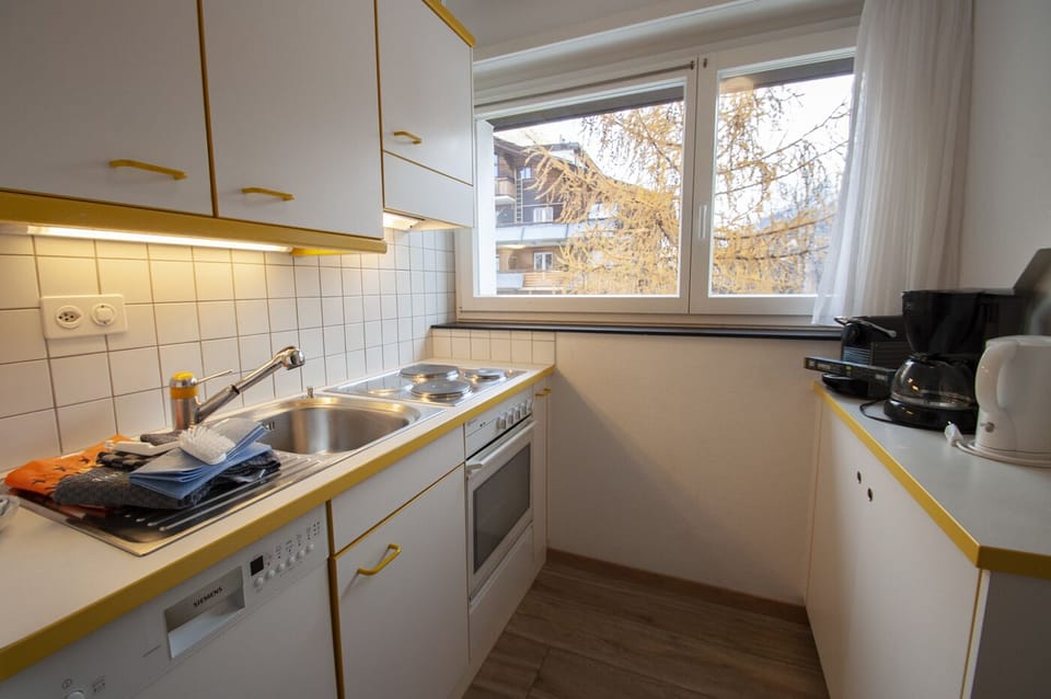 Comfort Apartment | Private kitchen | Fridge, oven, dishwasher, coffee/tea maker