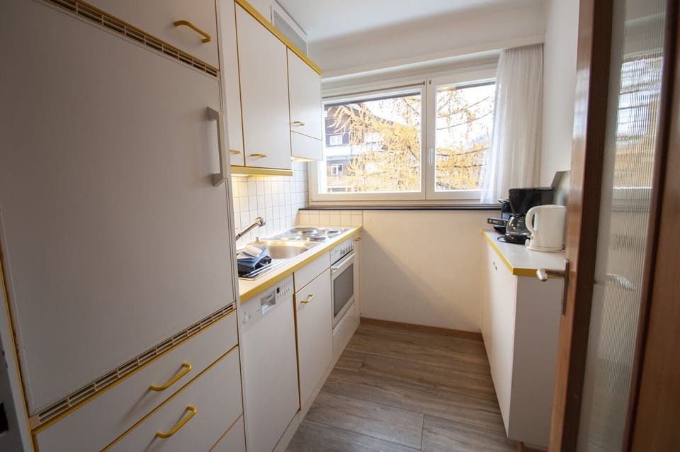 Comfort Apartment | Private kitchen | Fridge, oven, dishwasher, coffee/tea maker