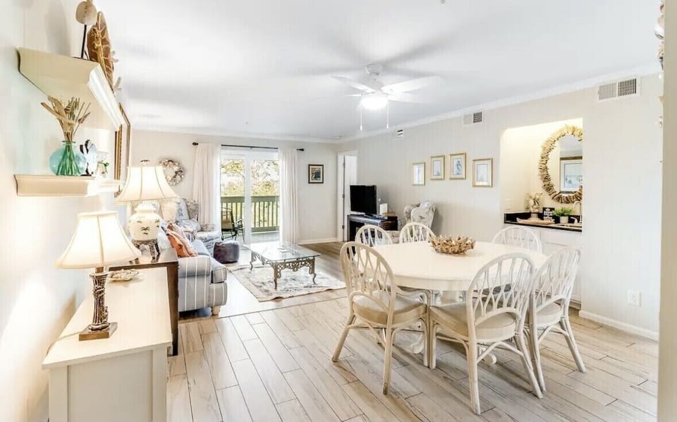 Living/Dining room