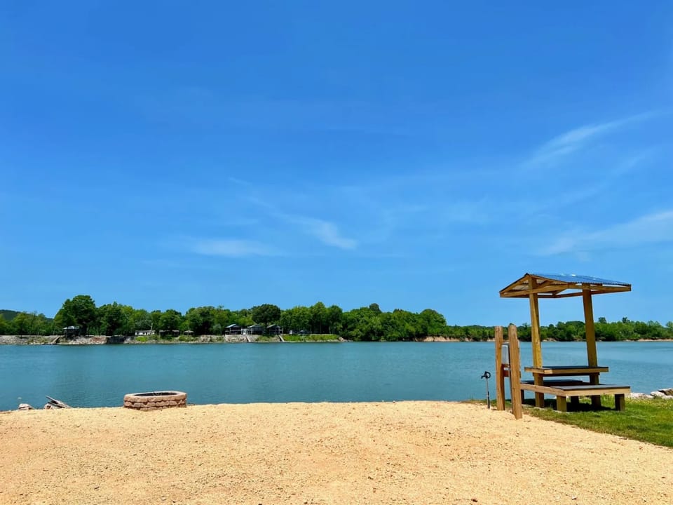 Beautiful, spacious Lot directly on the TN River. 