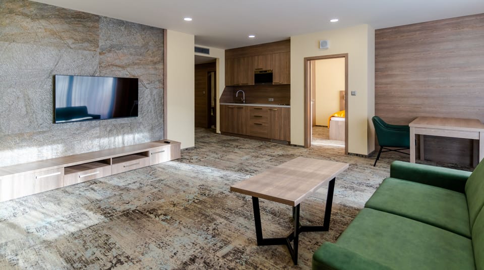 Premium Apartment | Living area | Smart TV