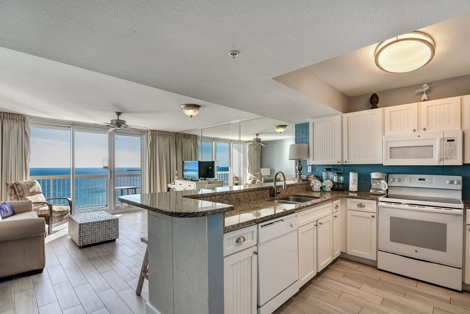 Indoors, Kitchen, Microwave, Oven, Home Decor