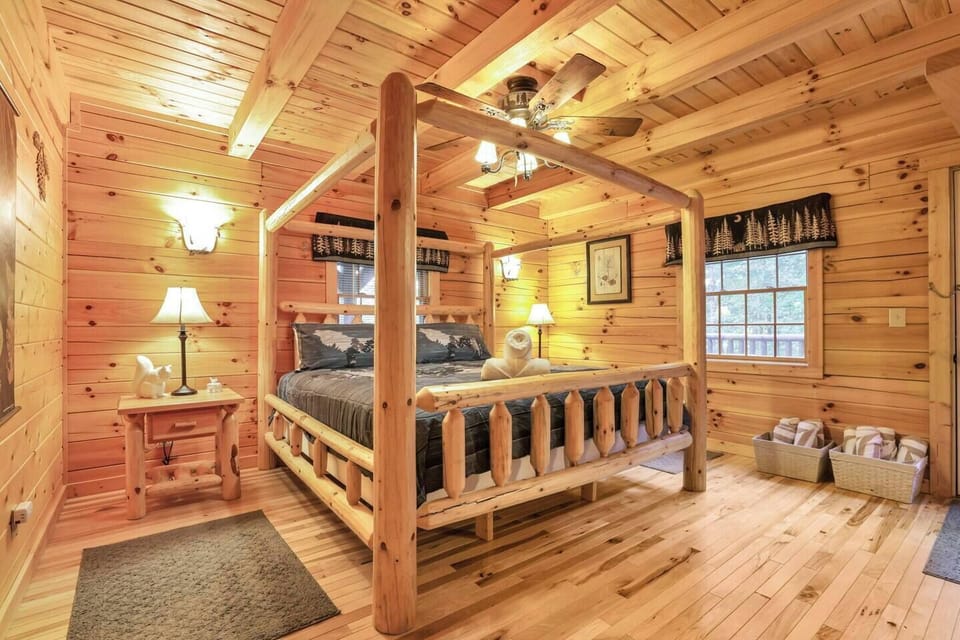 Master Bedroom (BR#1) - king bed, TV, easy hot tub access and a master bathroom attached en suite. 
