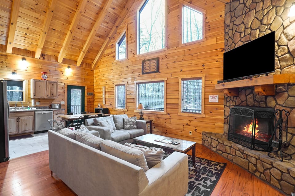 Living Room / Lounge