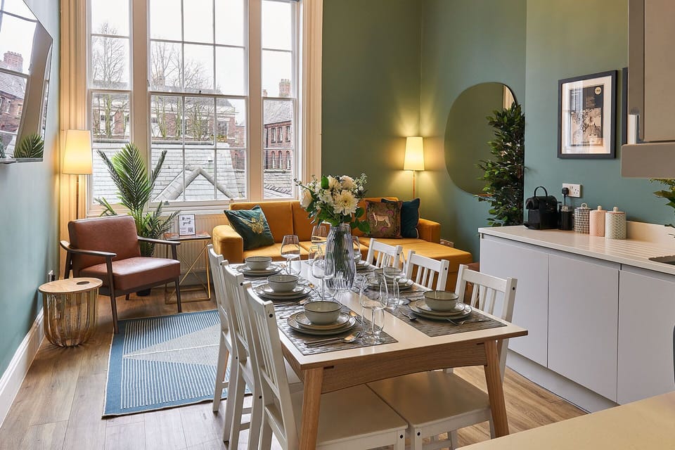 The Falkner Quarters, Liverpool - Host & Stay
