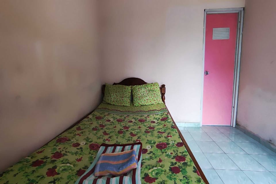 Standard Double Room | Desk, laptop workspace, free WiFi, bed sheets