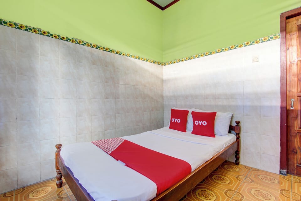 Standard Double Room | Laptop workspace, WiFi (free), bed sheets