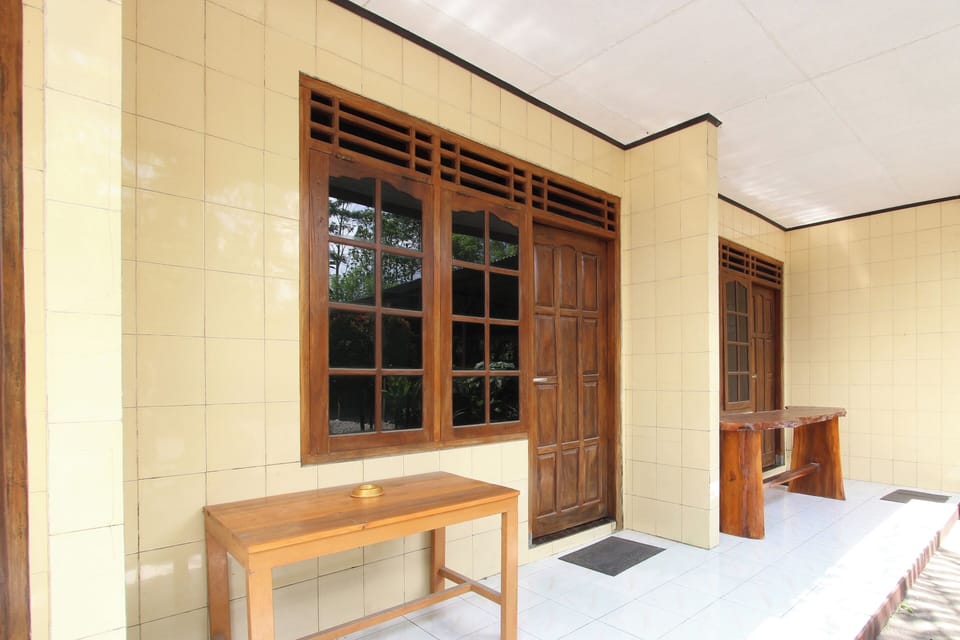 Hotel O Pondok Wisata Sri MulyoNearSultan Agung Stadium Bantul Hotel in Special Region of Yogyakarta