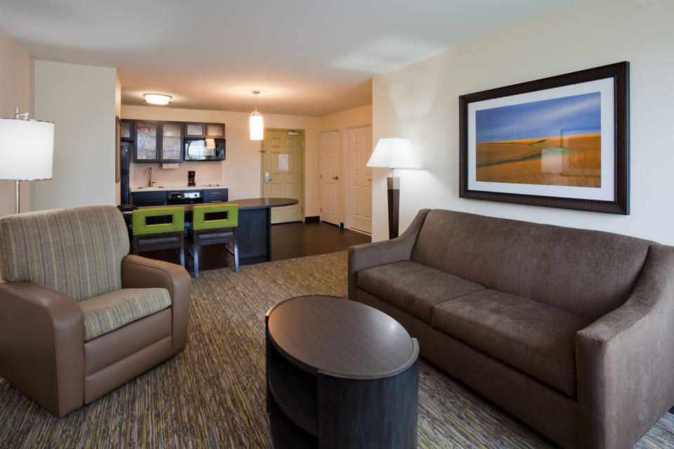 Premium bedding, down comforters, desk, laptop workspace