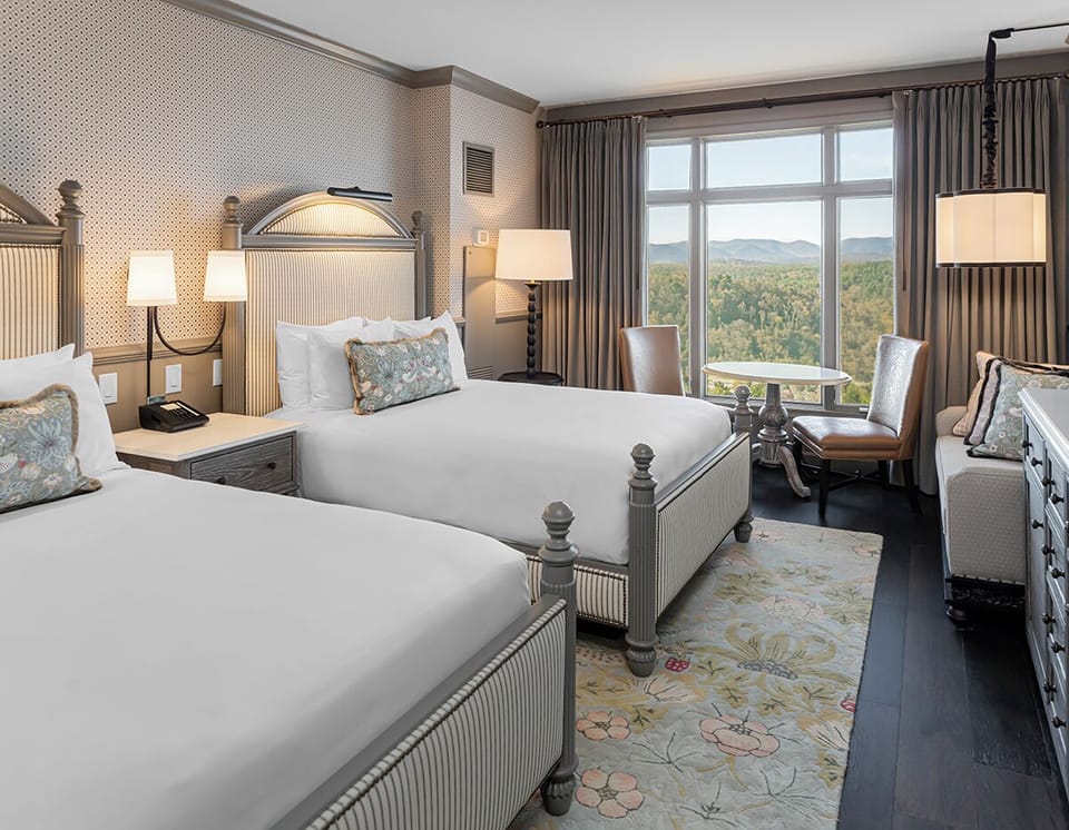 Premium bedding, in-room safe, desk, iron/ironing board