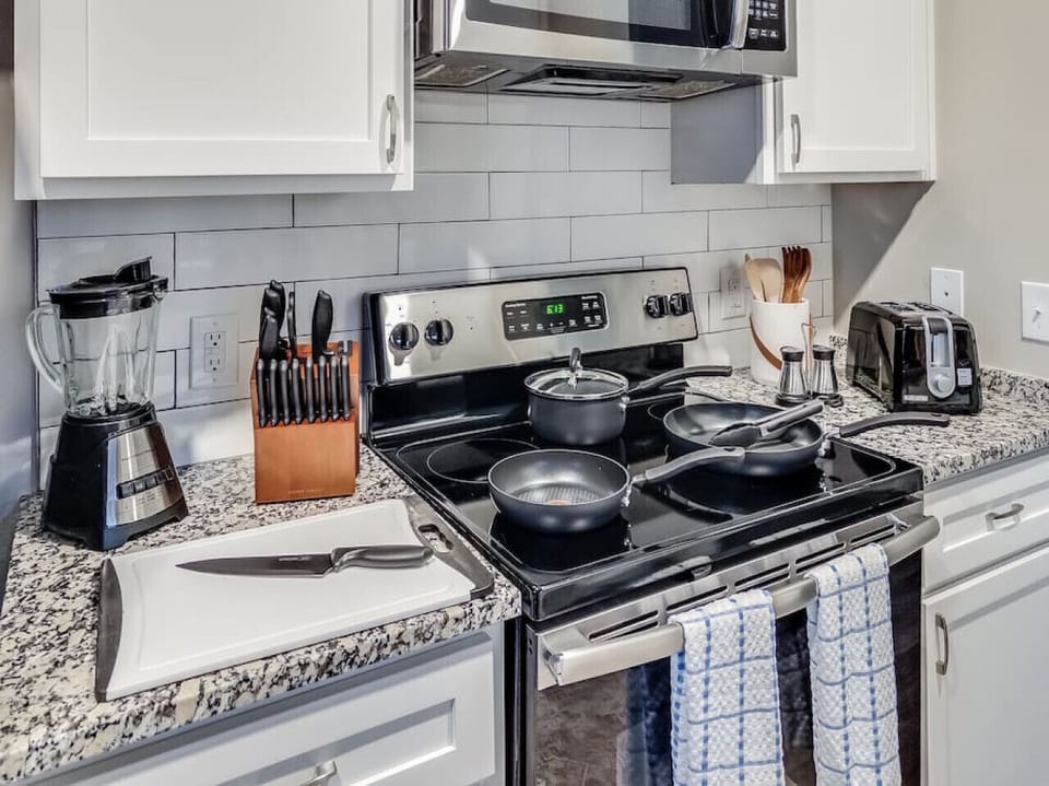 Well-Equipped Kitchen. All the basics shown, and MORE, included to make a home cooked Meal
