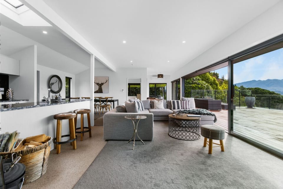 Comfortable living area - perfect spot to soak in the views
