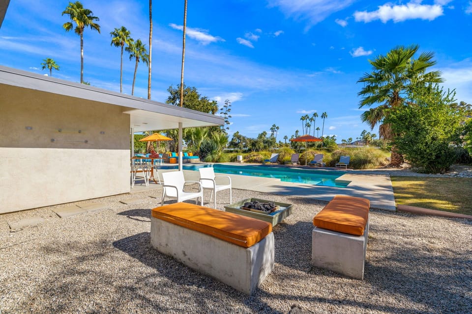 Firepit and Seating