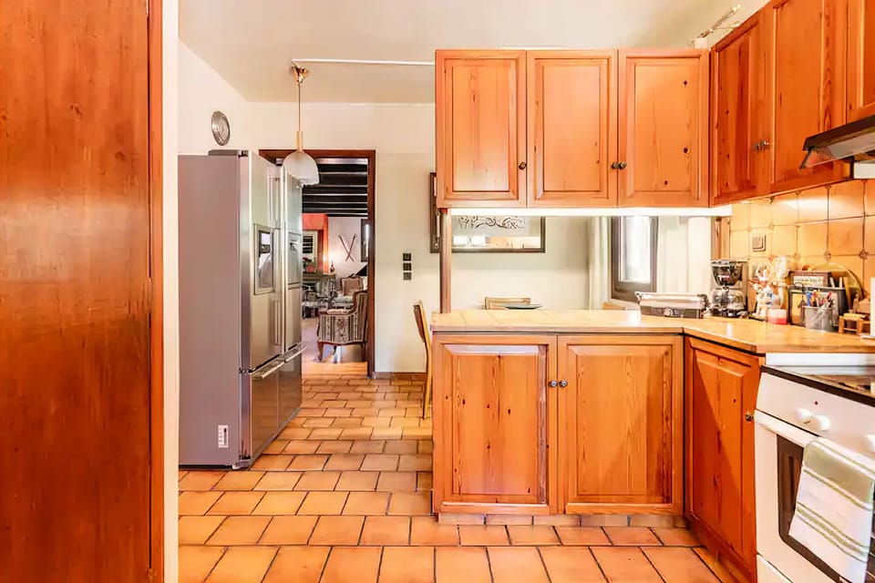 Shared fridge, microwave, highchair